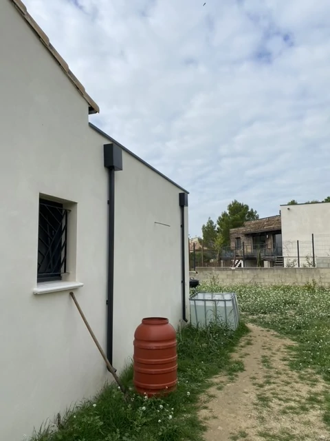 installation de boîte à eau